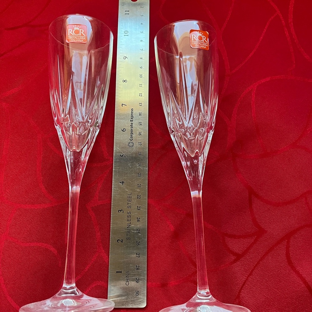 White Crystal Drinkware Elegant Dining Flutes - Picture 3 of 3